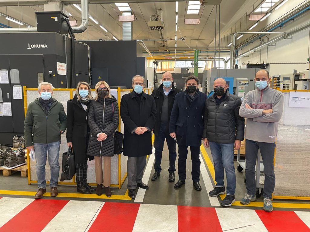 CNA e sindaco Zattini, tour nelle imprese: visita alle officine della meccanica di precisione
