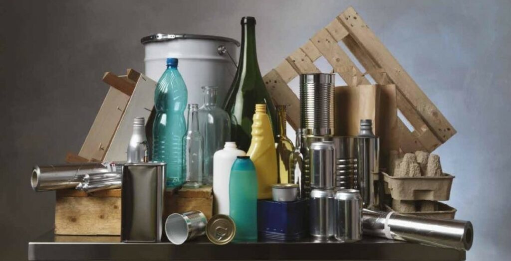 CONAI: variazioni 2023 dei contributi ambientali acciaio, legno, plastica, bioplastica e vetro
